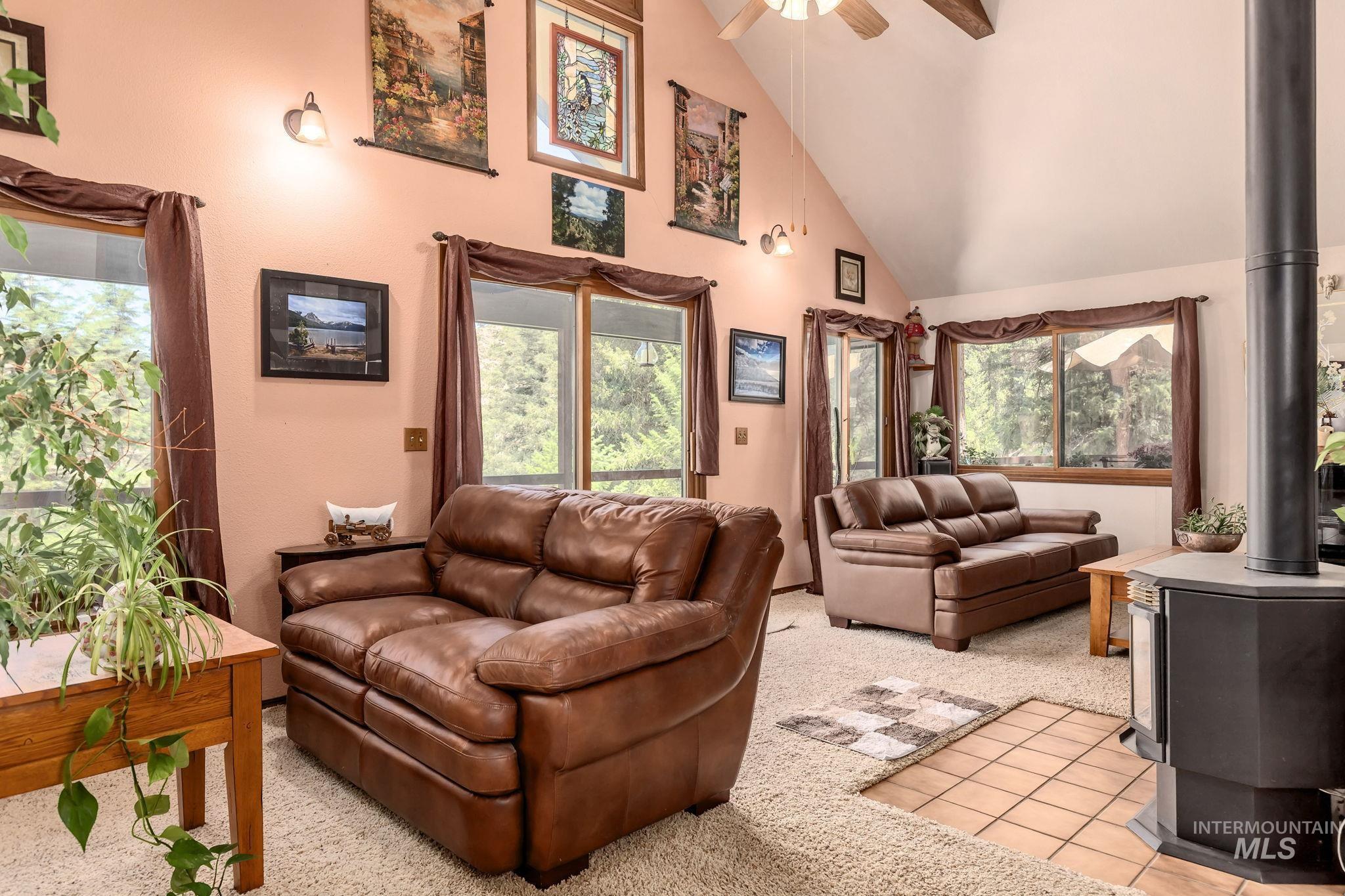 428 Rimview Dr.