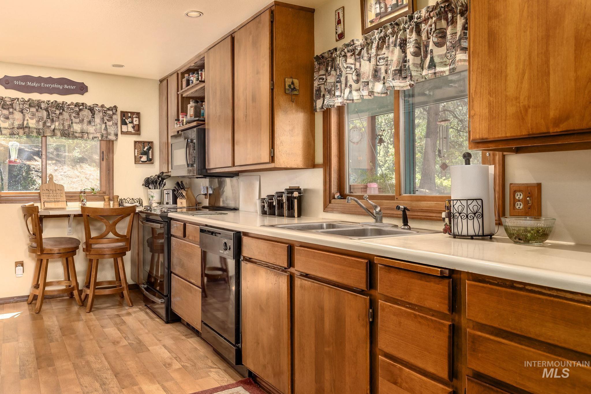 428 Rimview Dr.