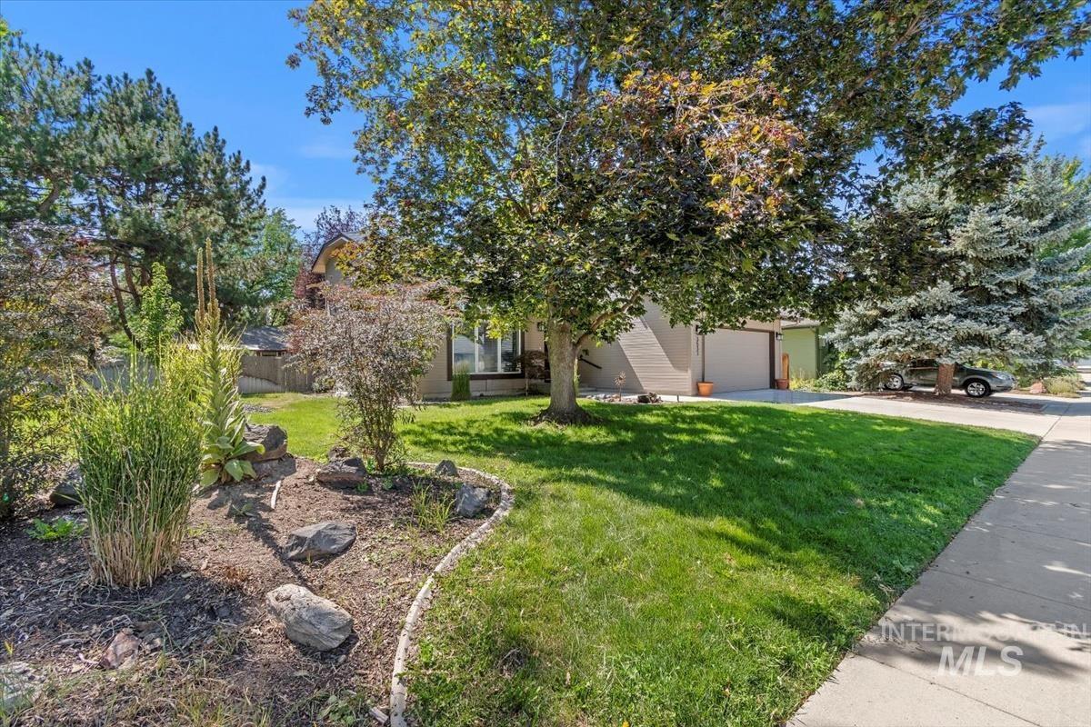 3531 S Crosspoint Ave