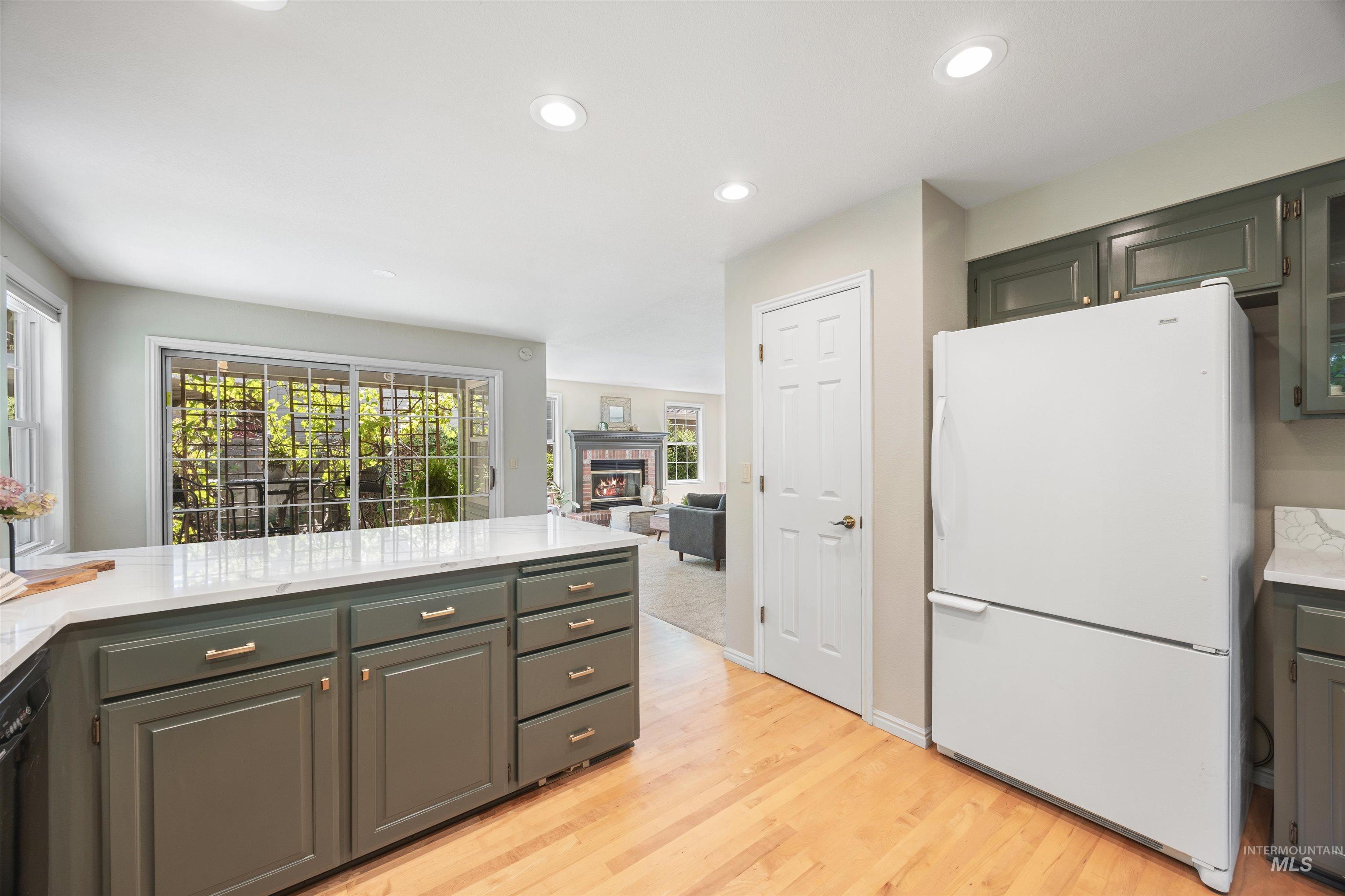 3362 E Dowling Mill Ct.