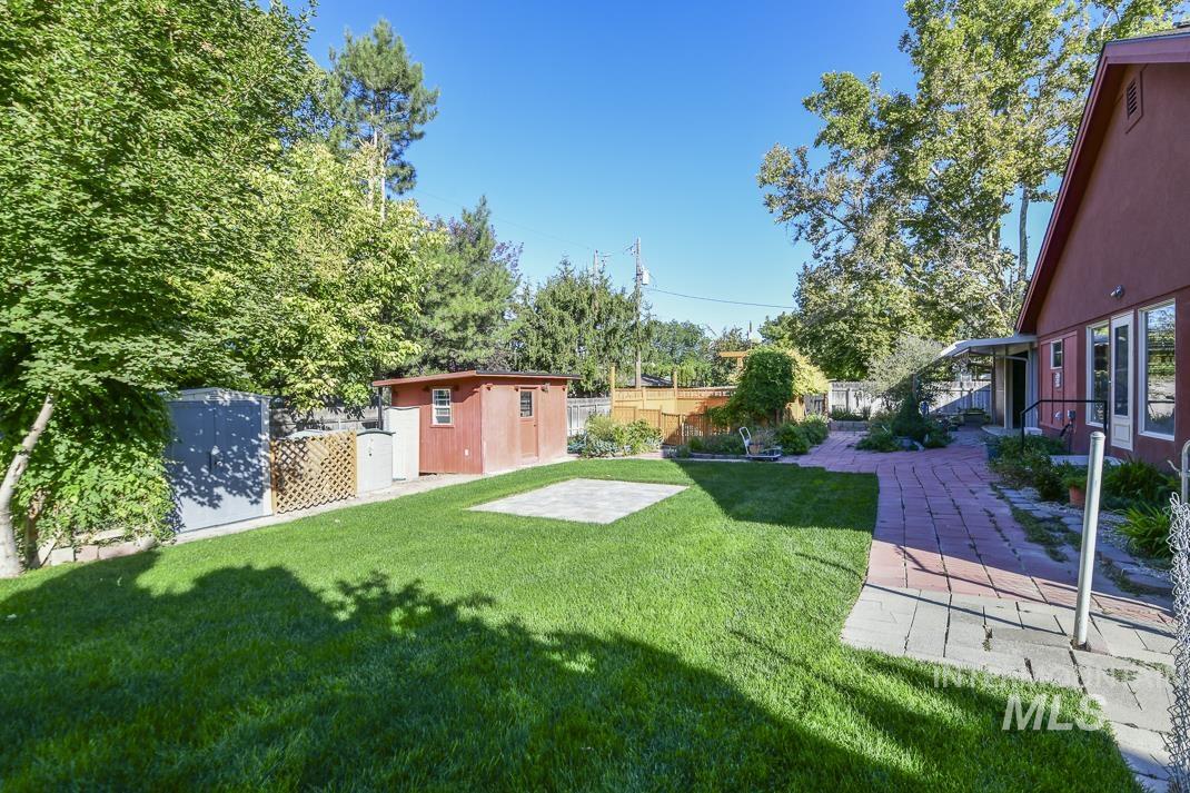 2214 Washington
