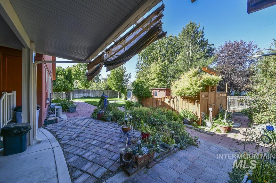 2214 Washington