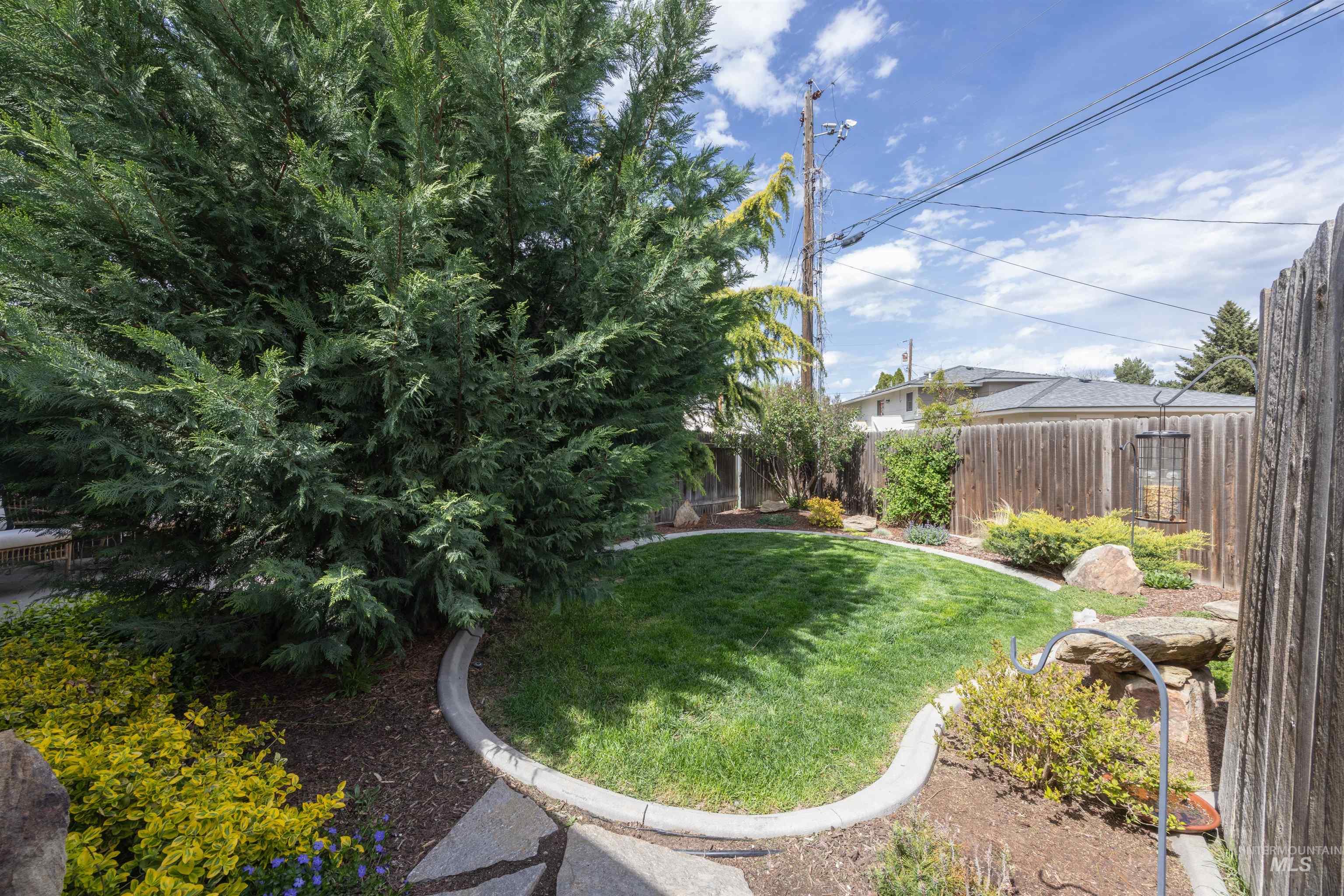 5730 W Cassia St.