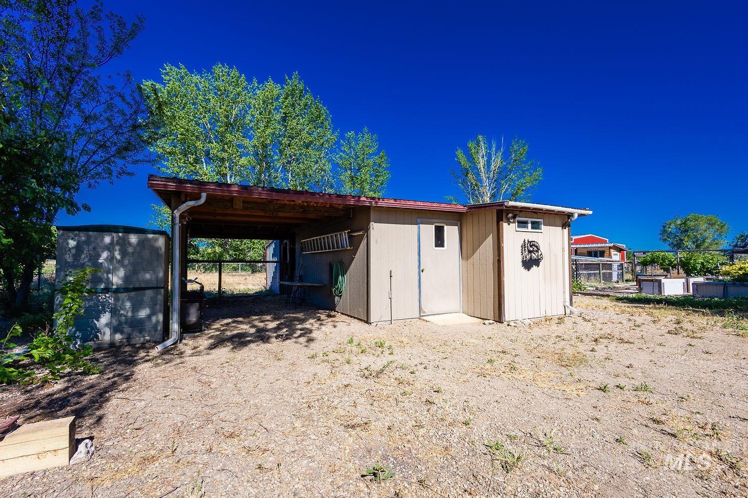 4349 S Happy Valley