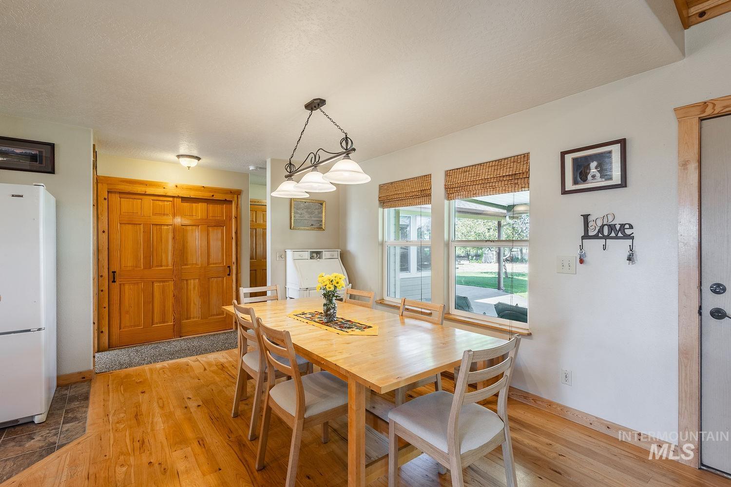 4349 S Happy Valley