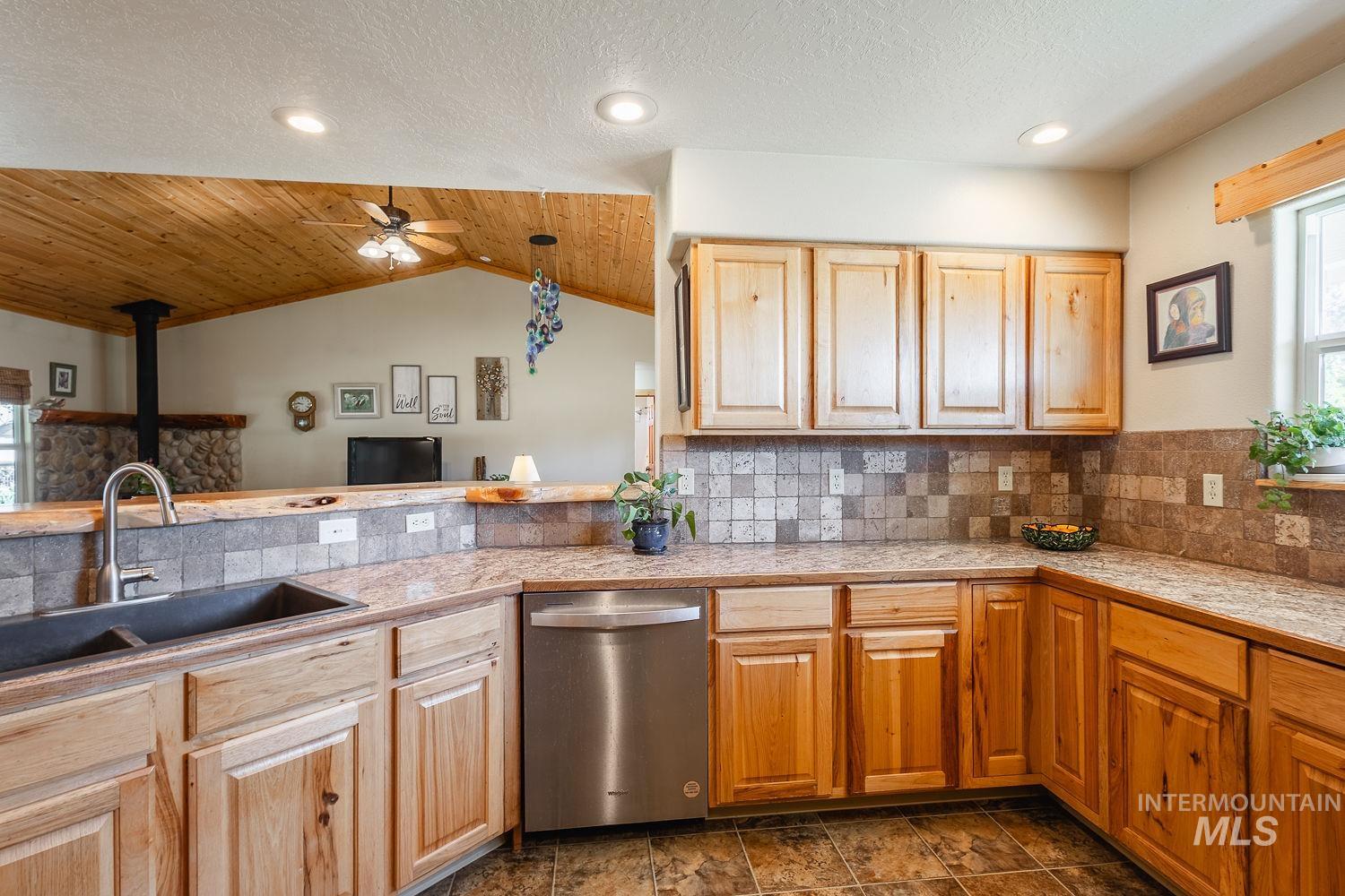 4349 S Happy Valley