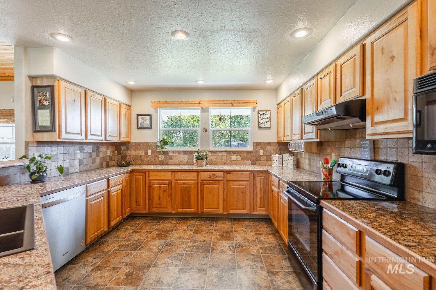 4349 S Happy Valley