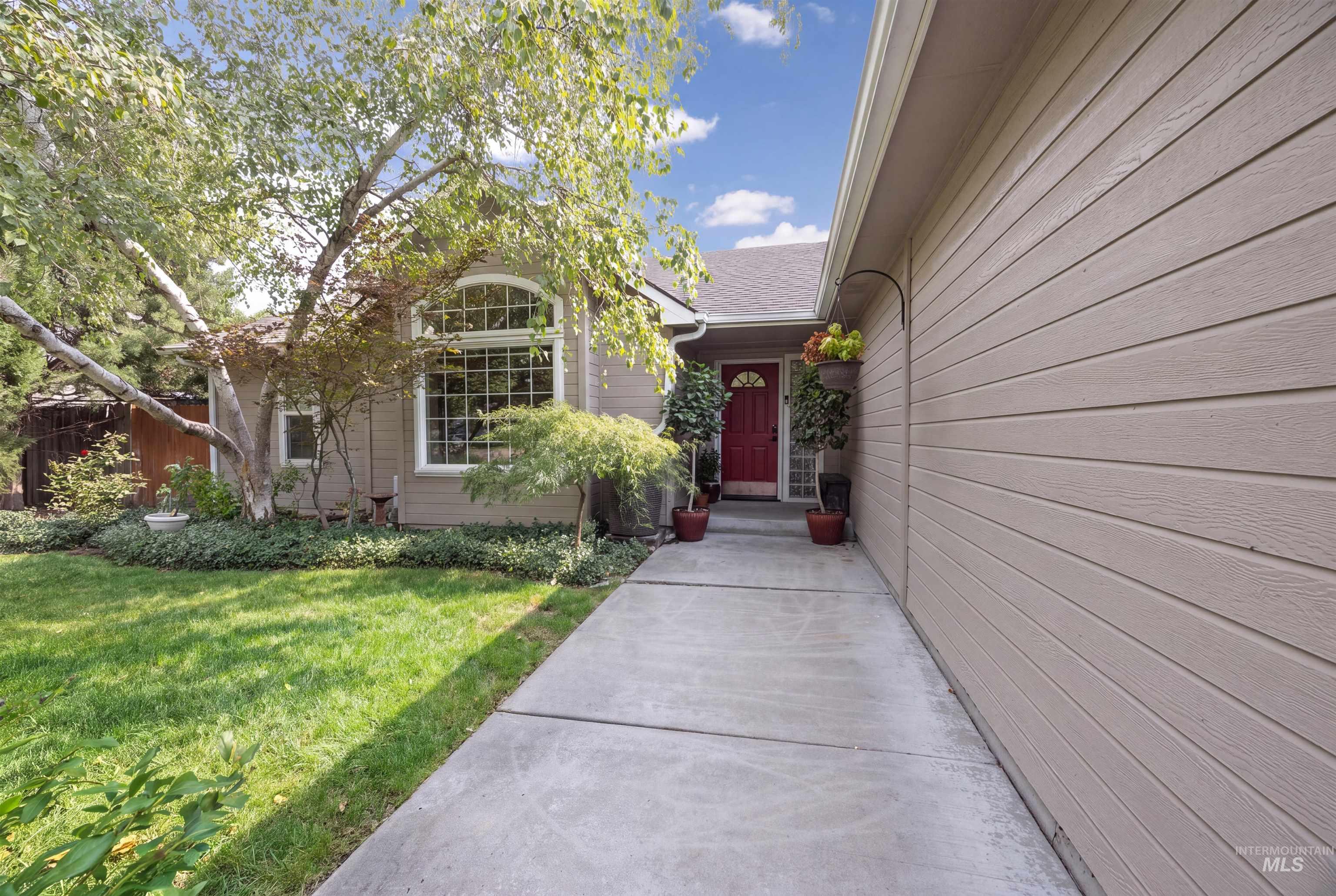 6501 Outlook Dr