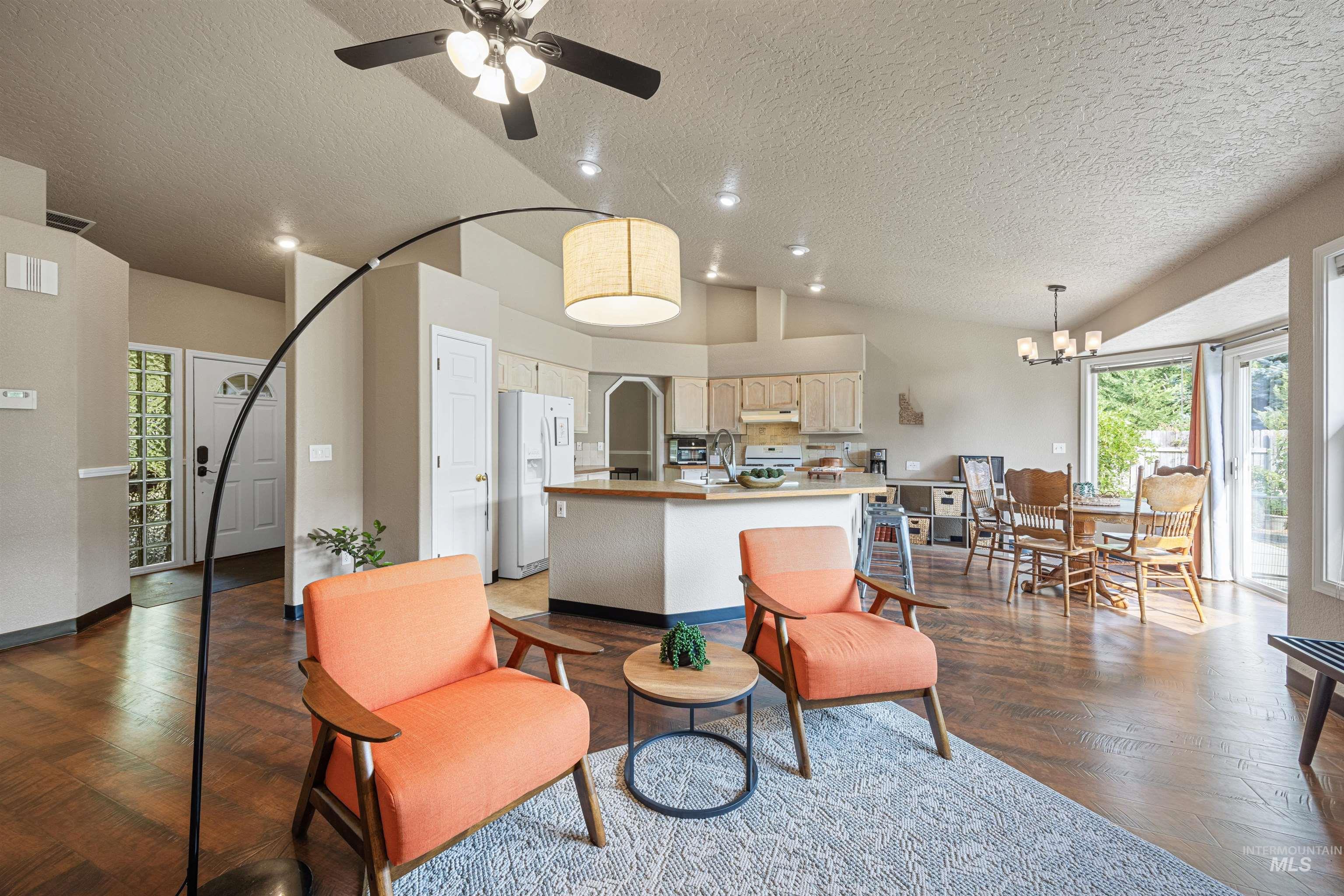 6501 Outlook Dr