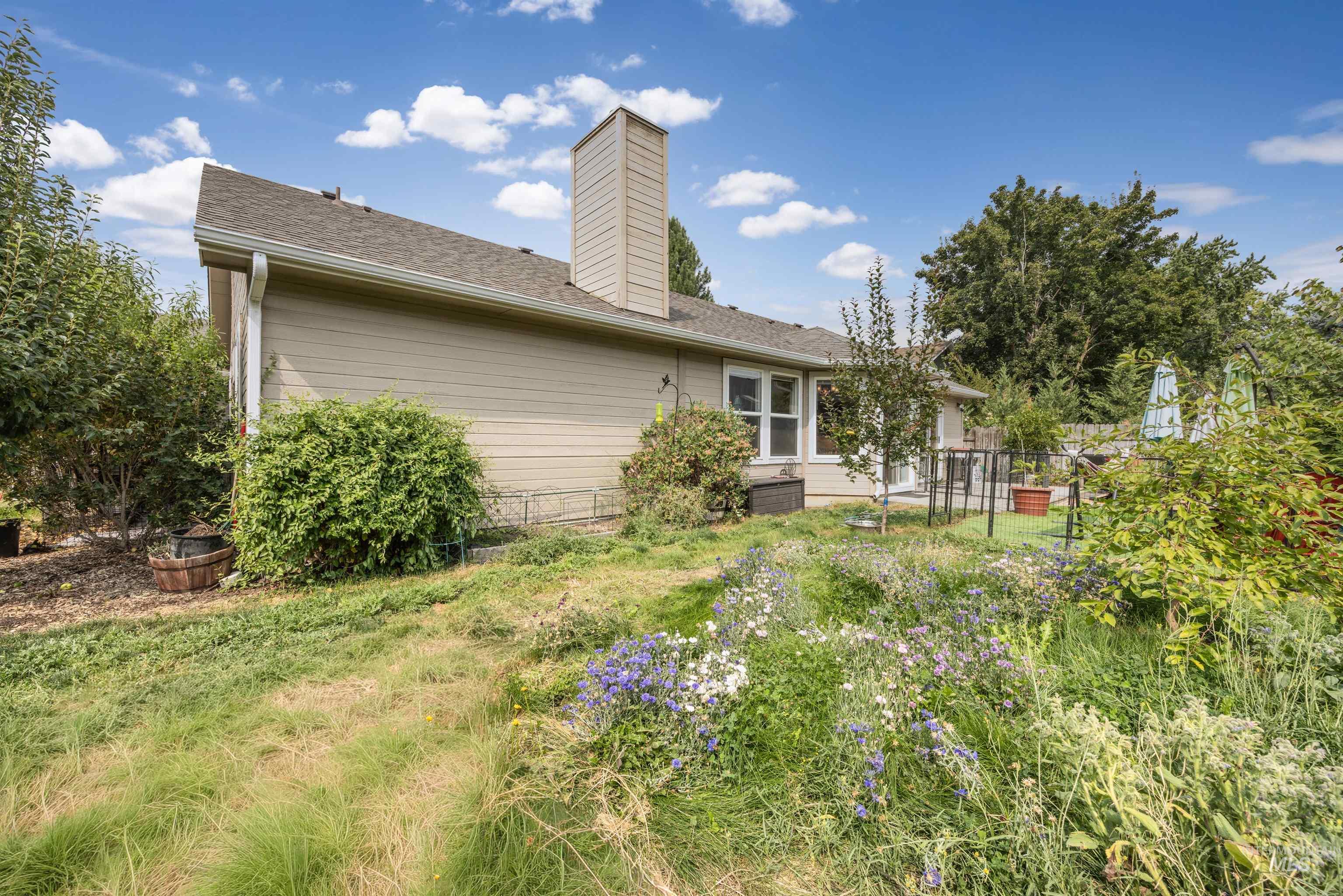 6501 Outlook Dr