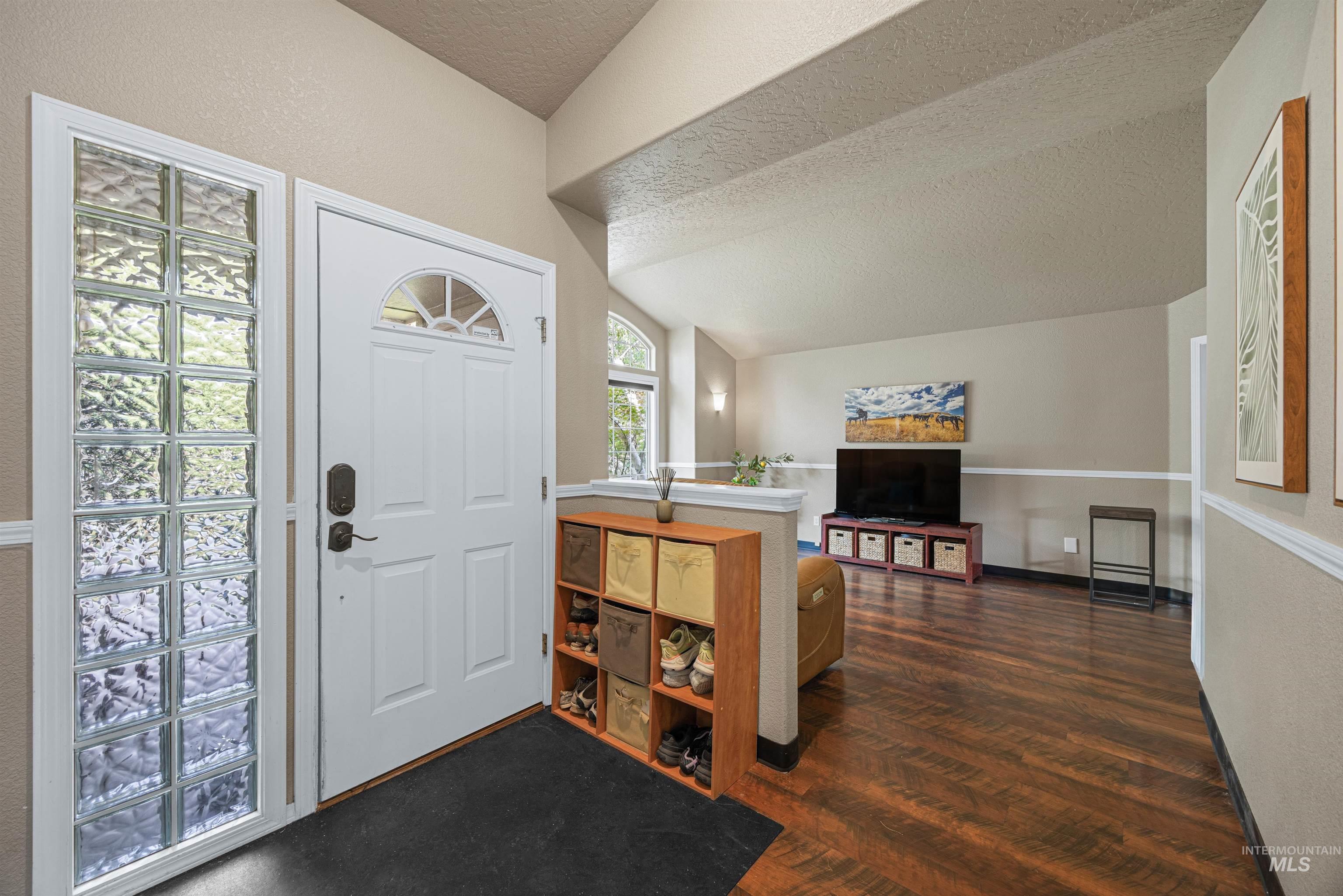 6501 Outlook Dr