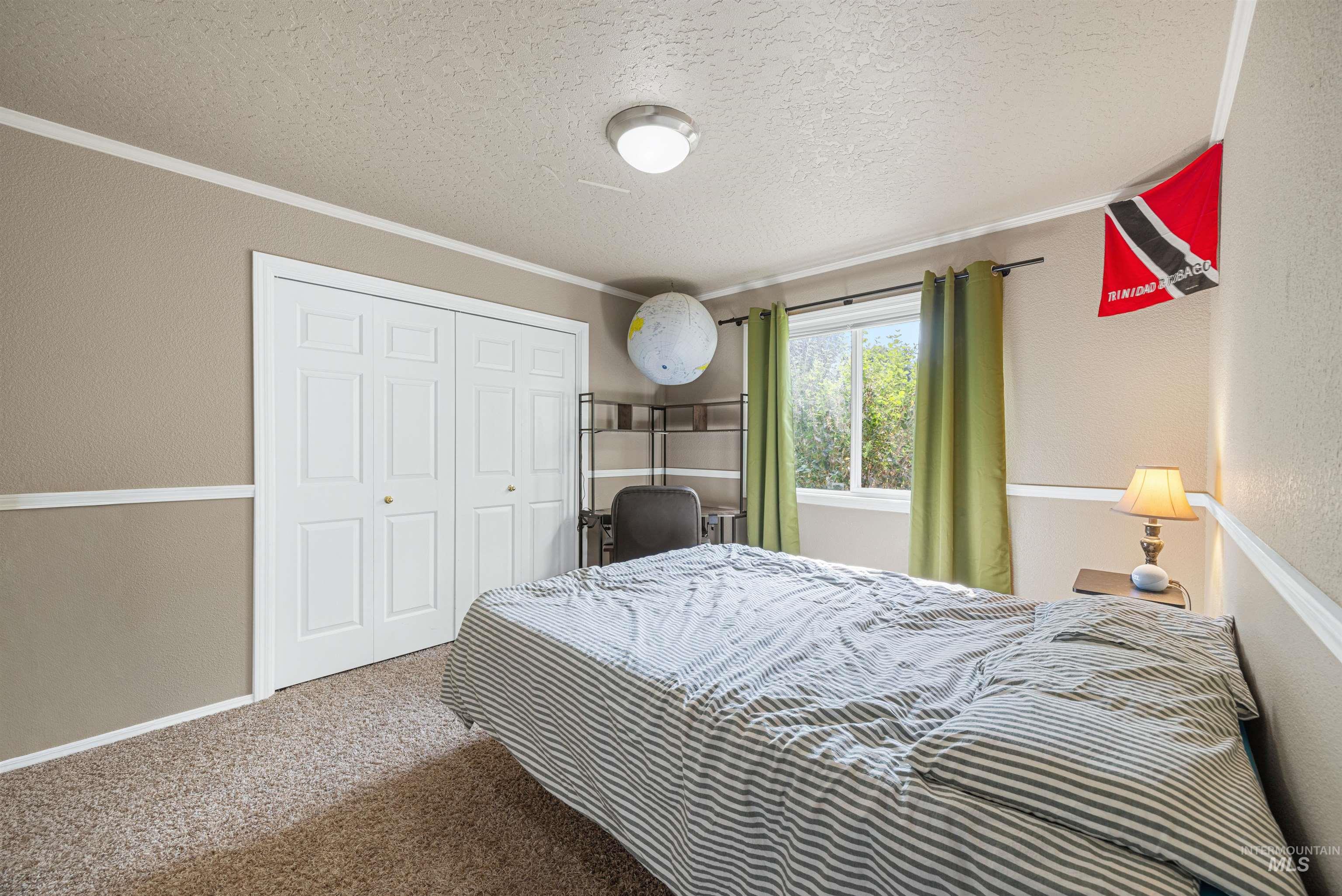 6501 Outlook Dr