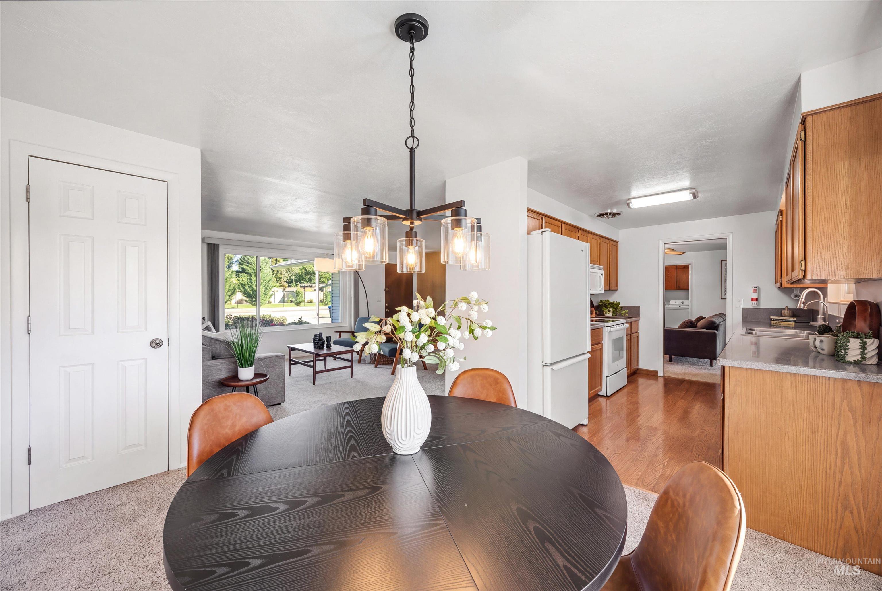 2467 S Essex