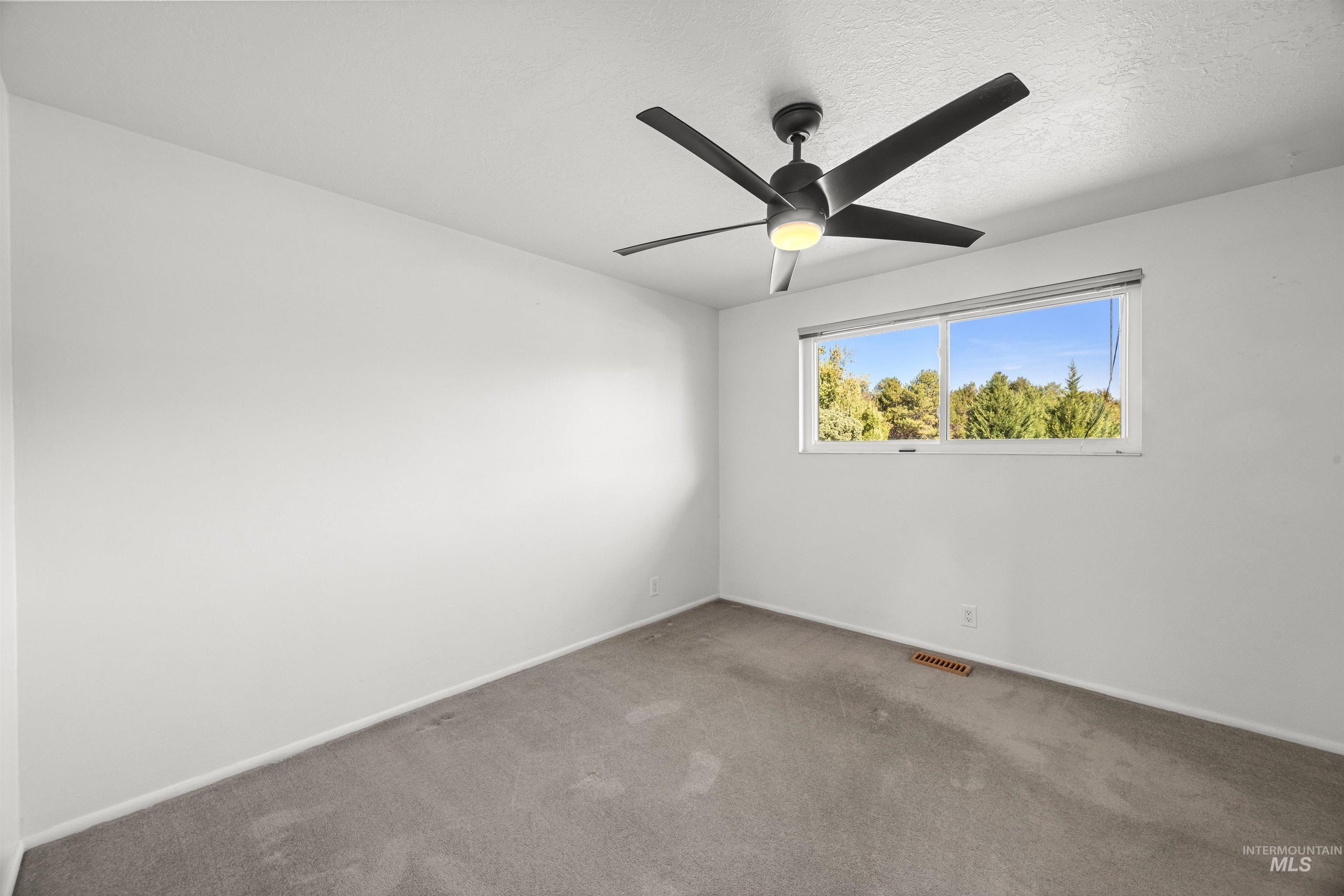 2467 S Essex