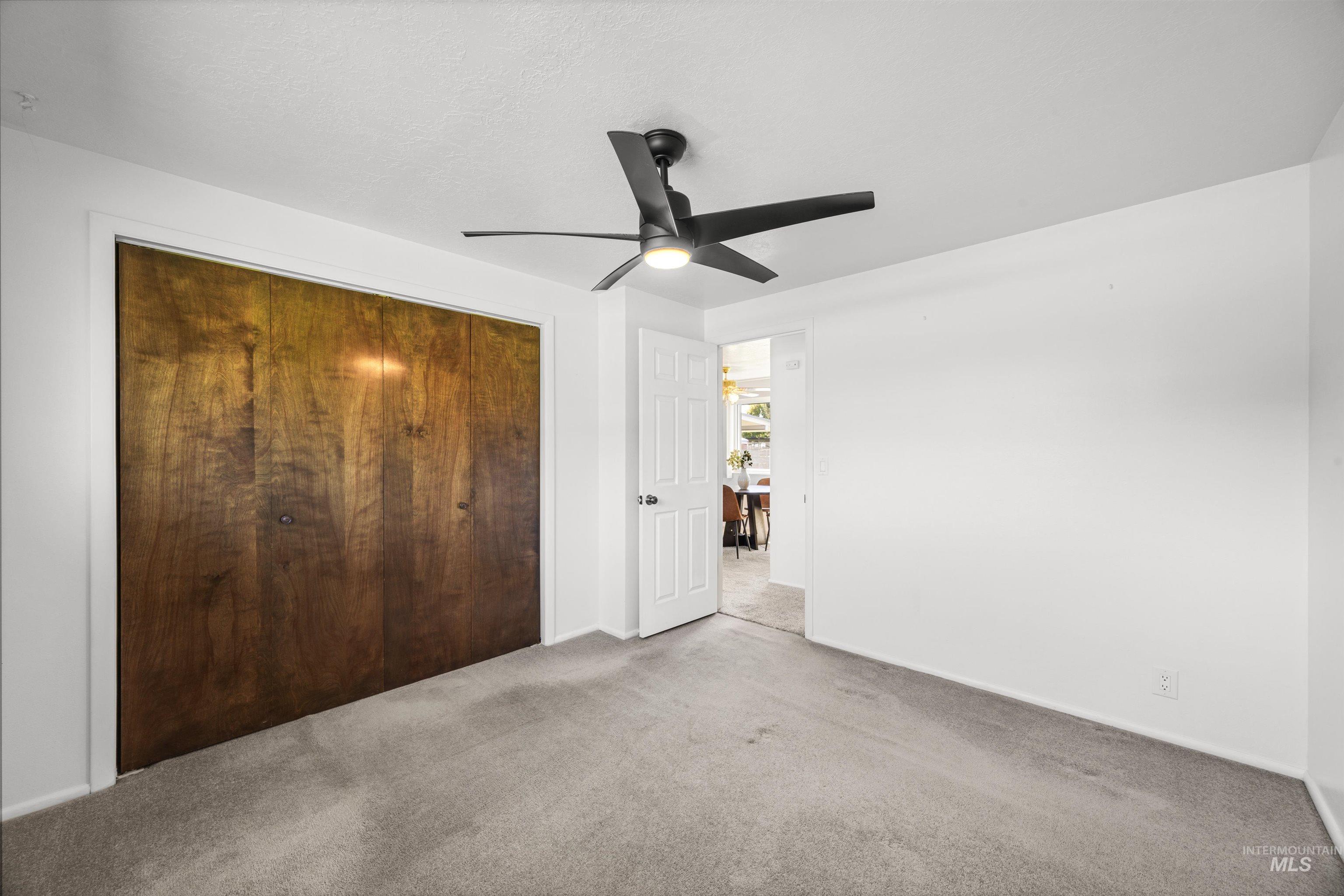 2467 S Essex