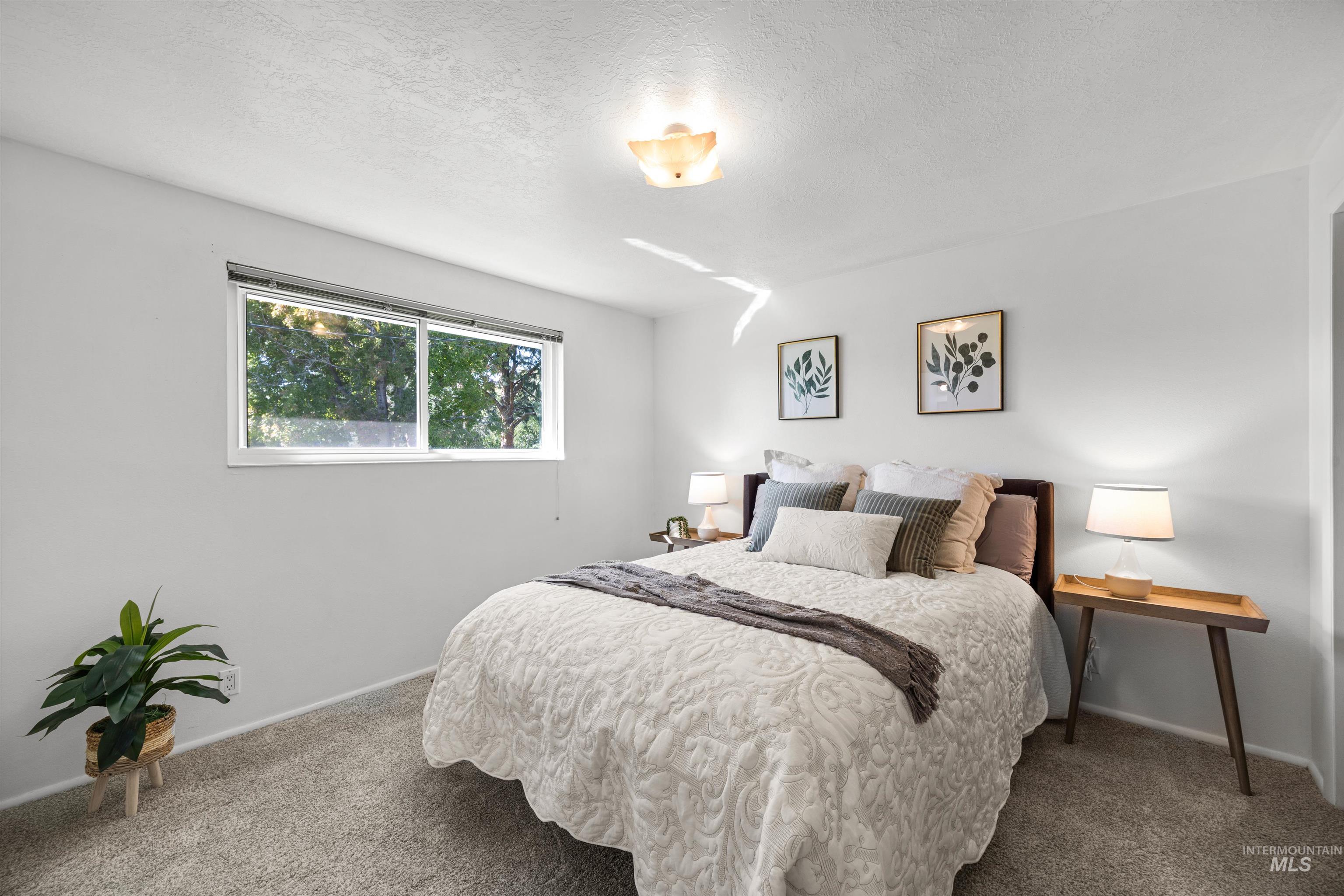 2467 S Essex