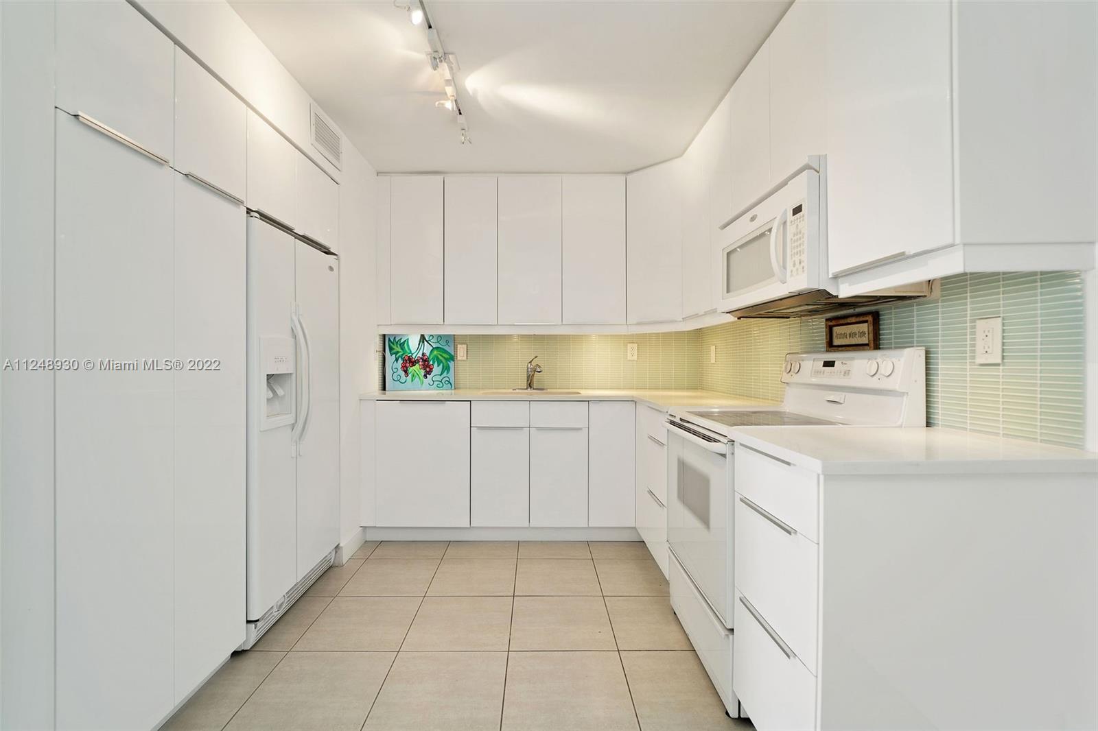 1450 Brickell Bay Dr Unit: 612