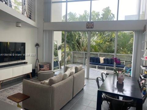 221 Jefferson Ave # 11