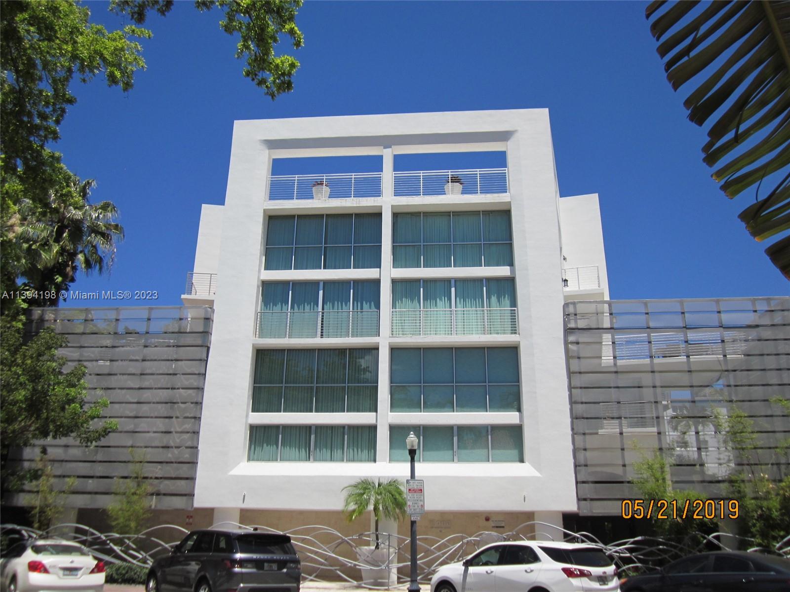 221 Jefferson Ave # 11