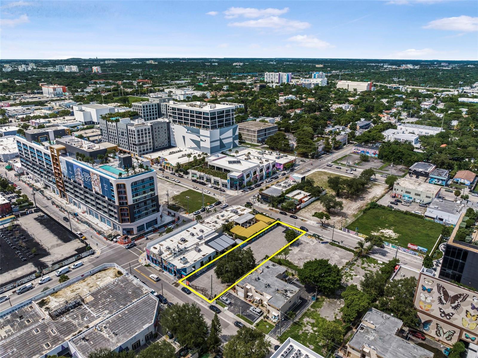176 NW 28th St