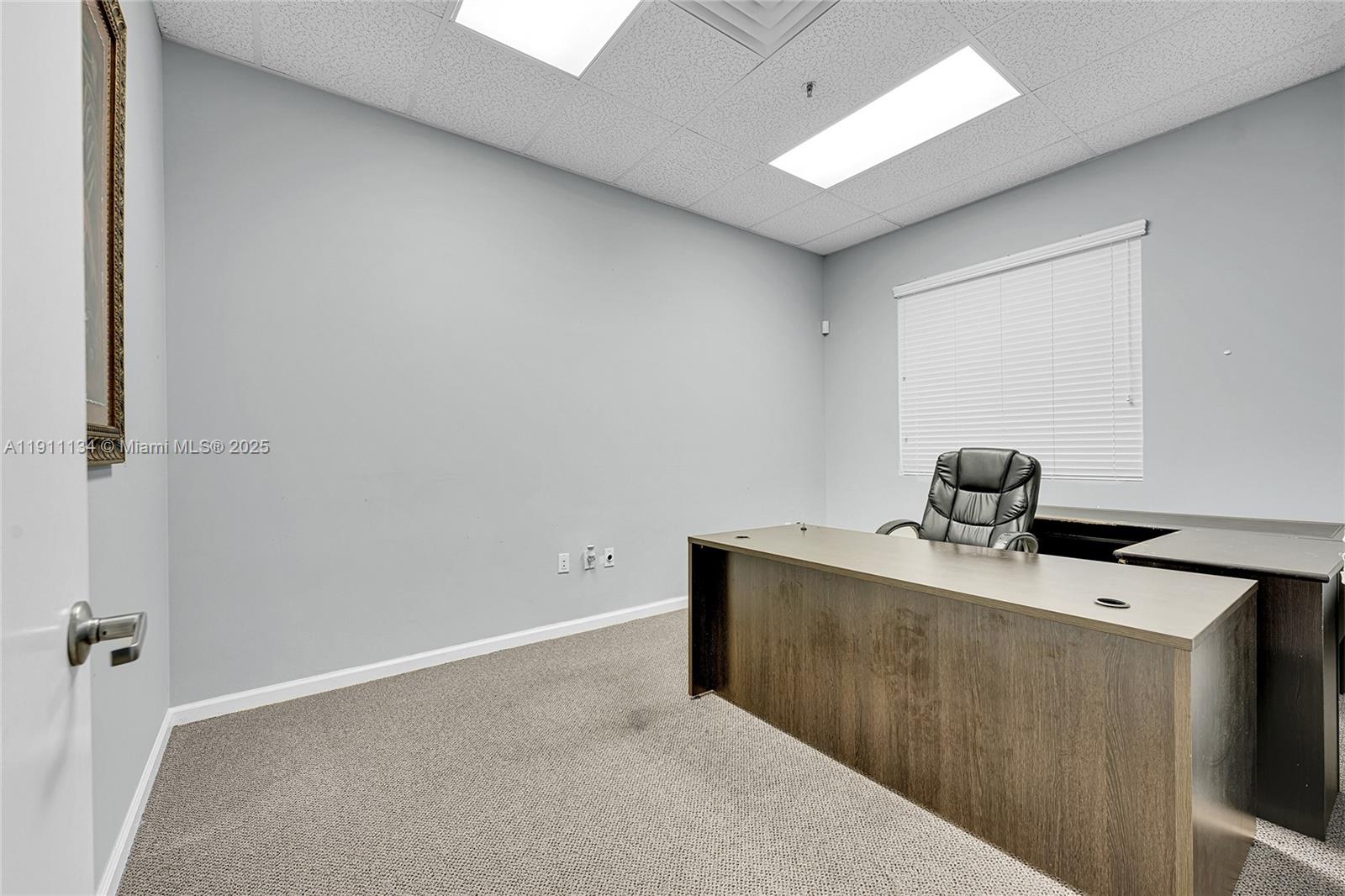 601 N Congress Ave # 105