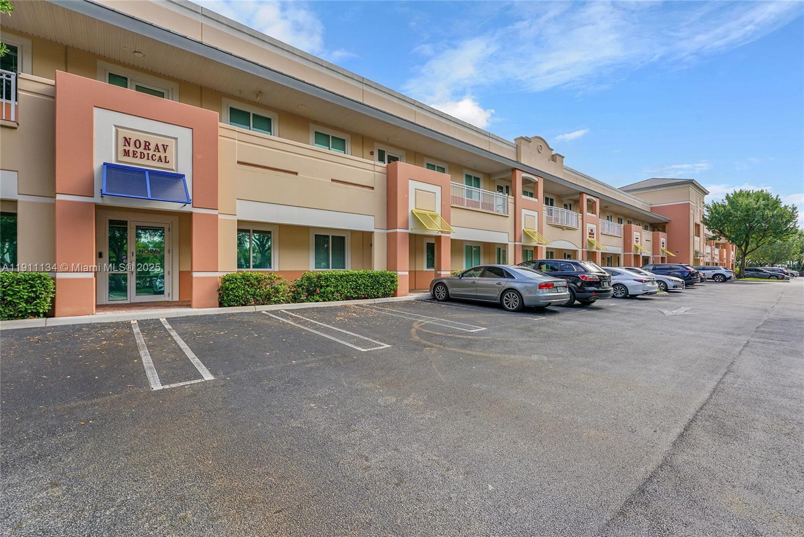 601 N Congress Ave # 105