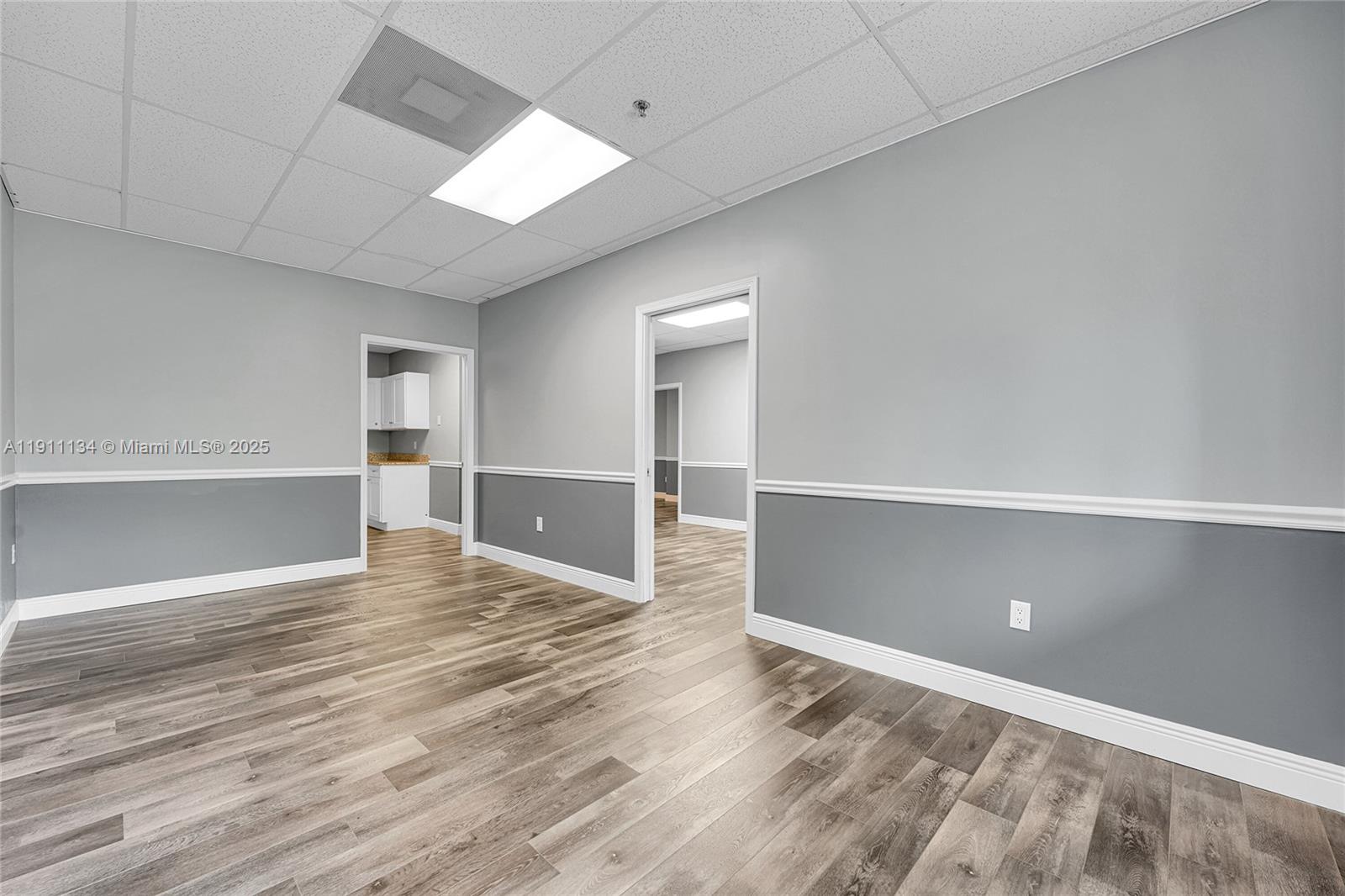 601 N Congress Ave # 105