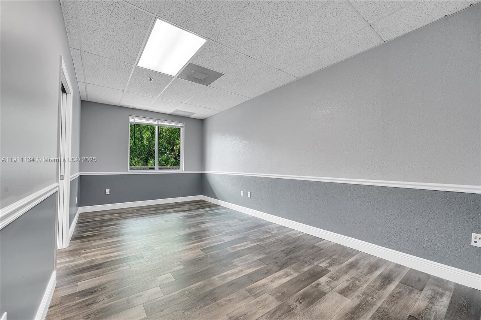 601 N Congress Ave # 105