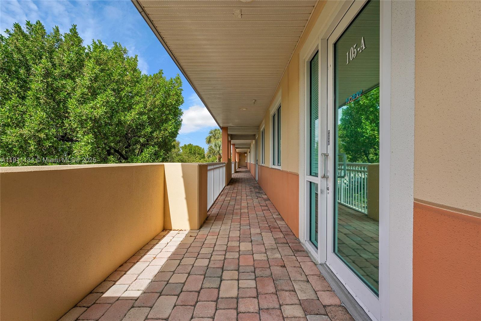 601 N Congress Ave # 105