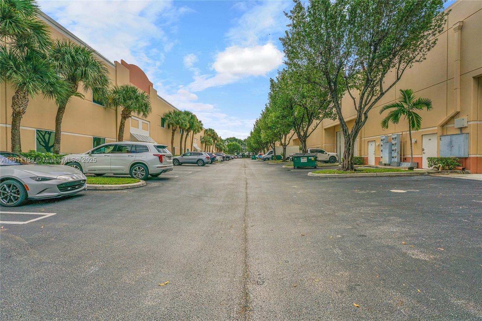 601 N Congress Ave # 105