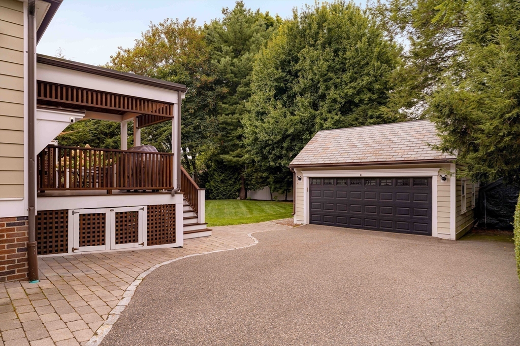 67 Prentice Rd