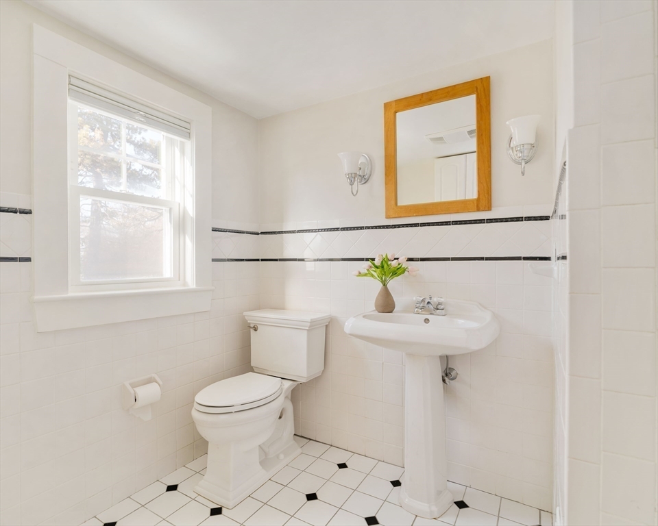 67 Prentice Rd