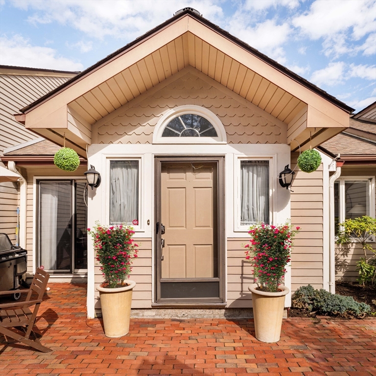 71 Algonquin Rd # 71