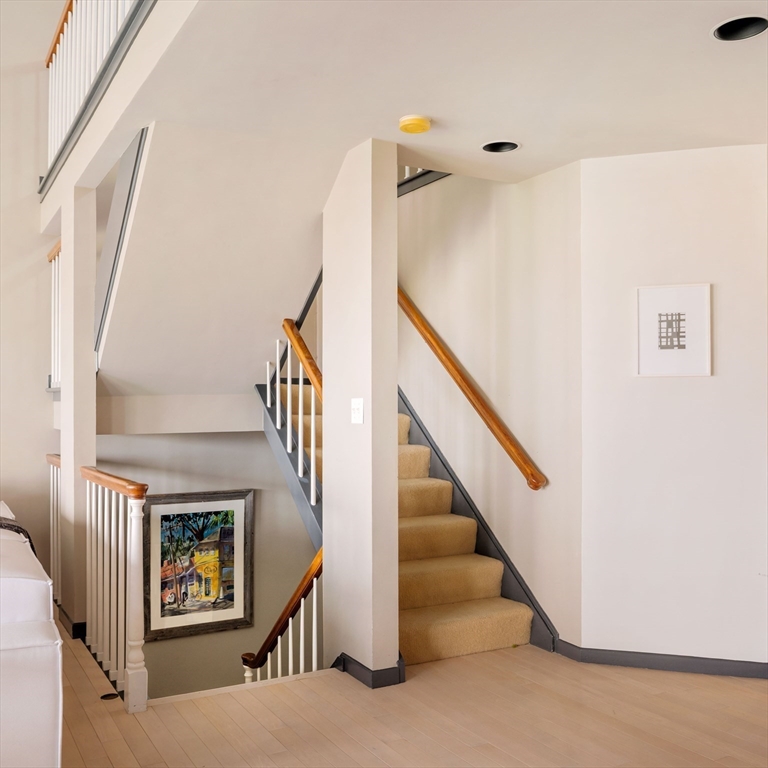 71 Algonquin Rd # 71
