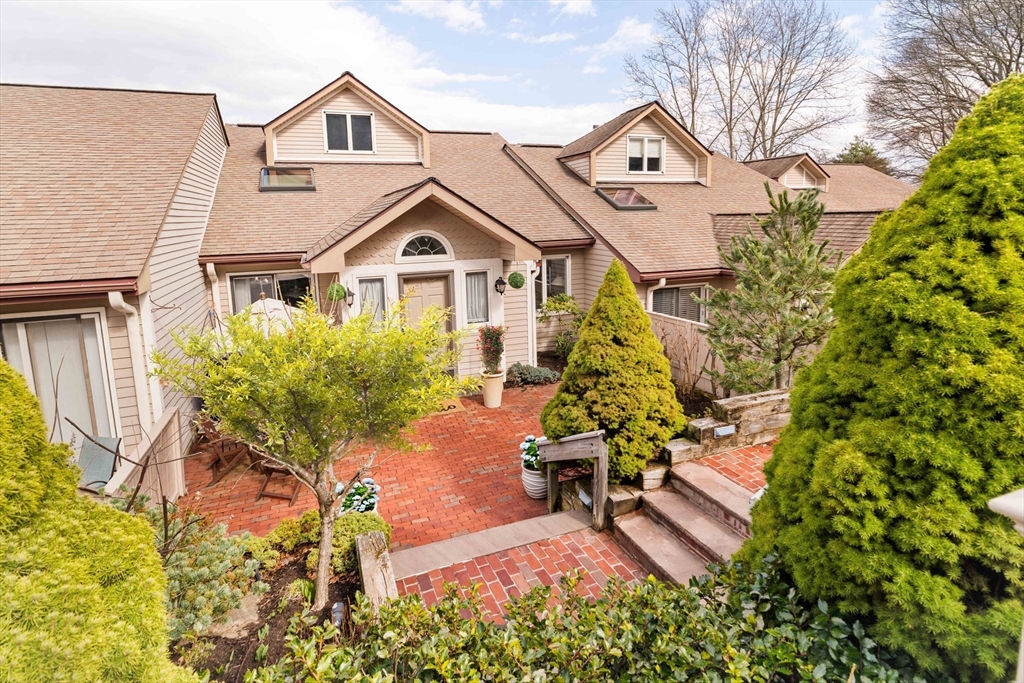71 Algonquin Rd # 71
