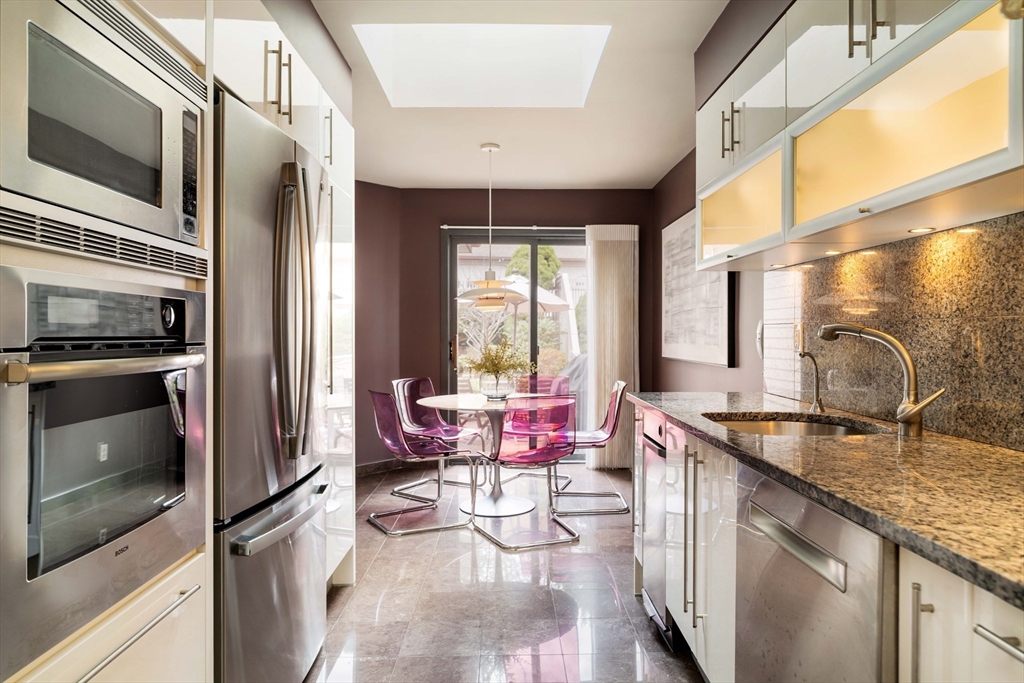 71 Algonquin Rd # 71