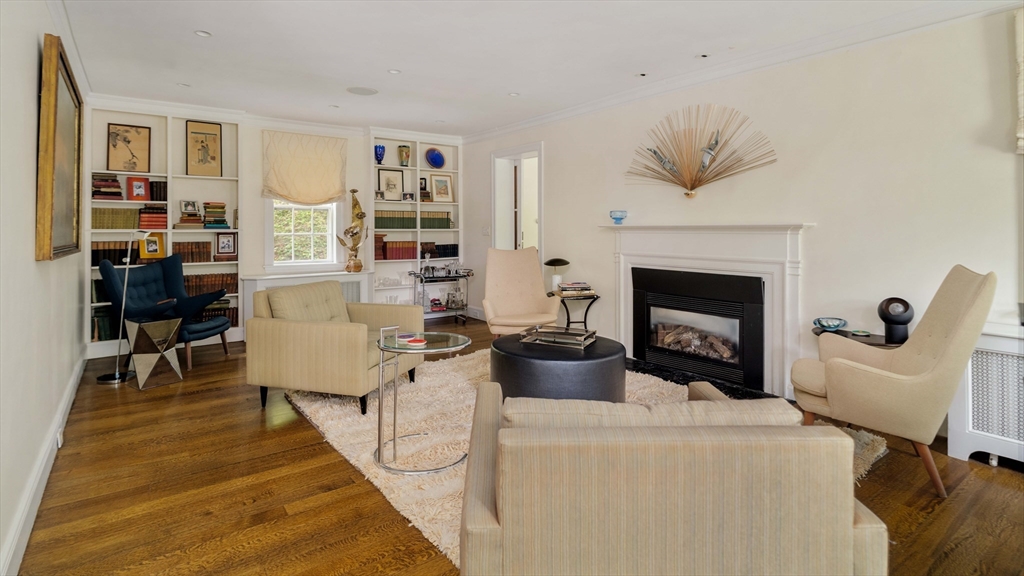 140 Dudley St