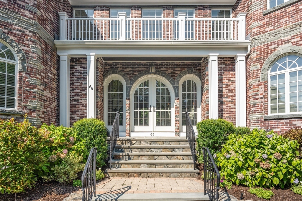 66 Forest Ave