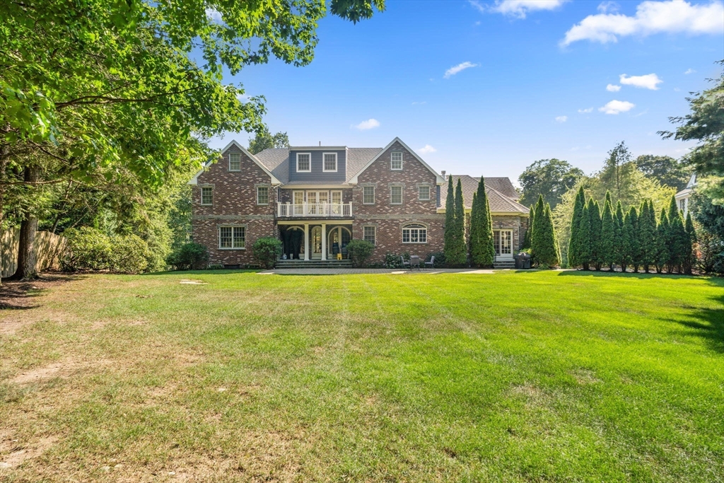 66 Forest Ave