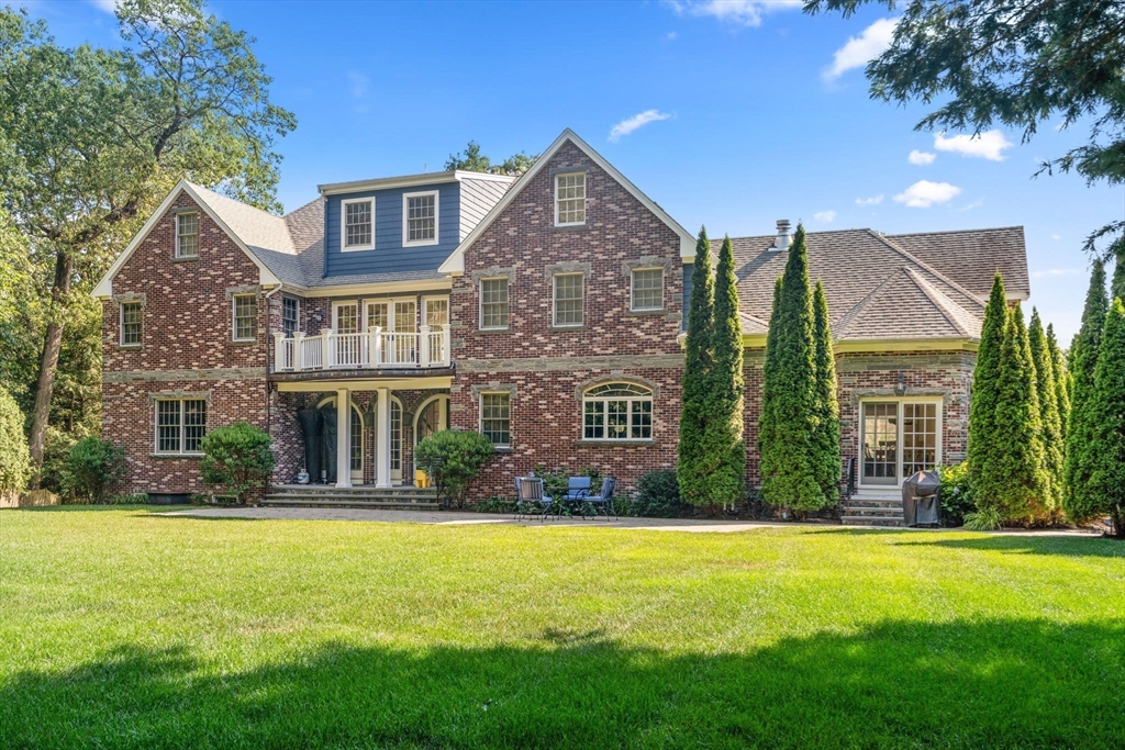 66 Forest Ave