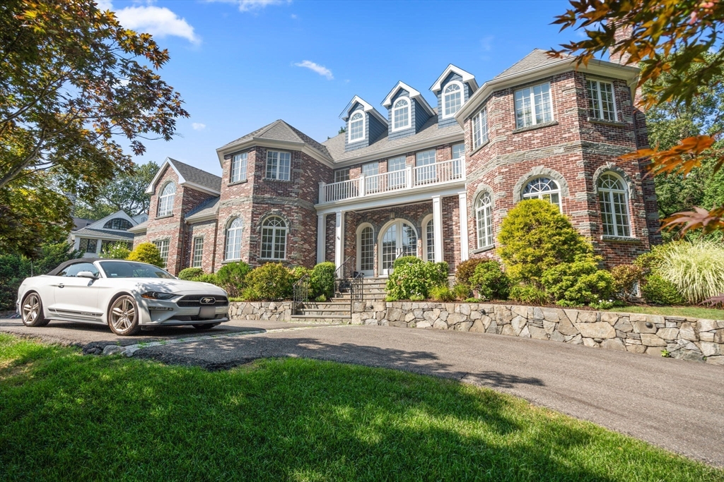 66 Forest Ave