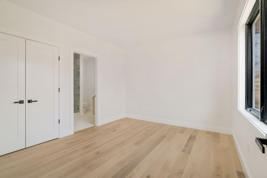 27 Cross St # 27