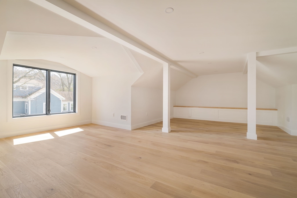 27 Cross St # 27