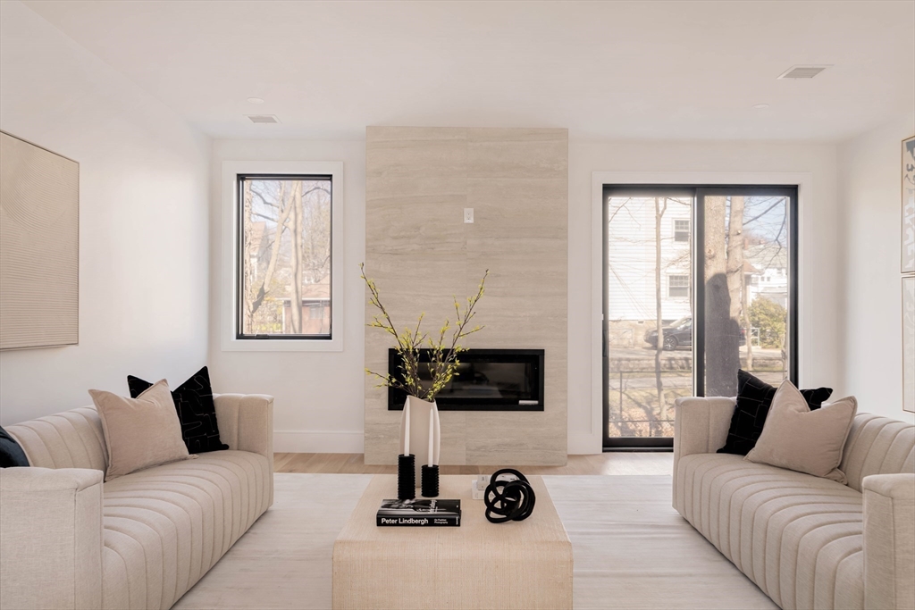 27 Cross St # 27