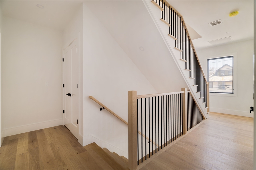 27 Cross St # 27