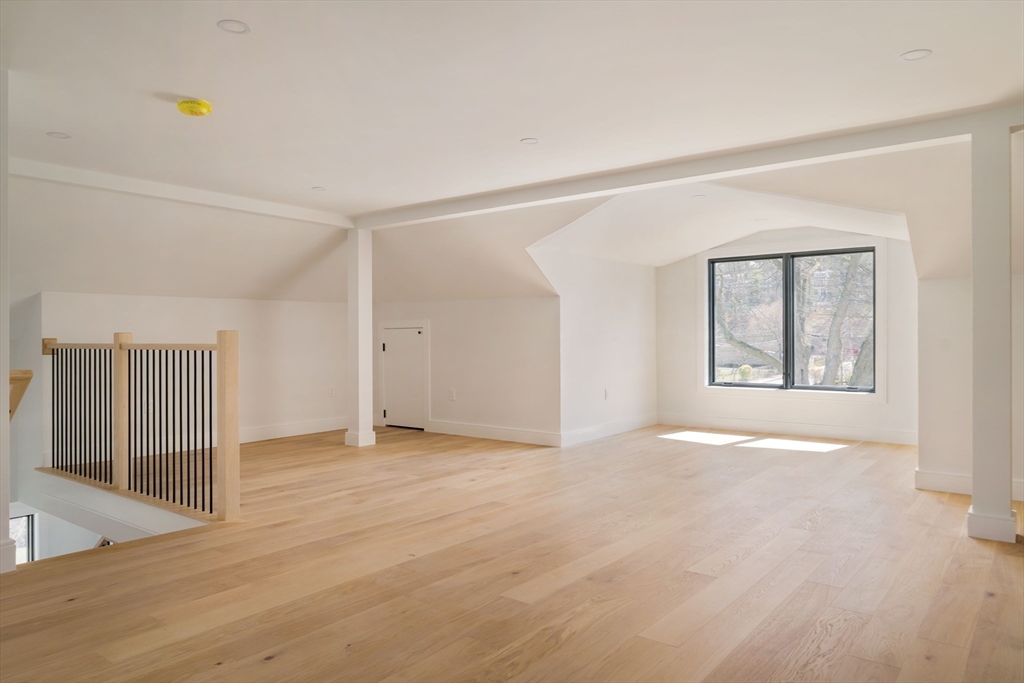 27 Cross St # 27