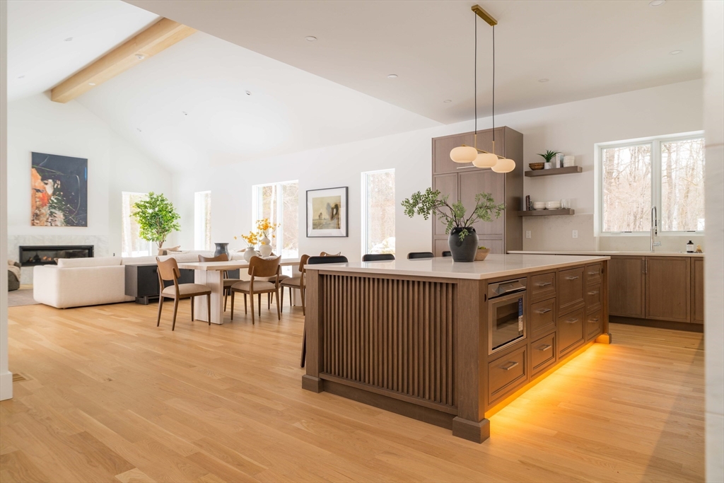 365 Charles River St