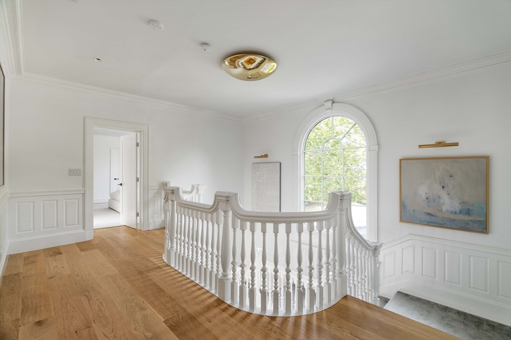 15 Farlow Rd