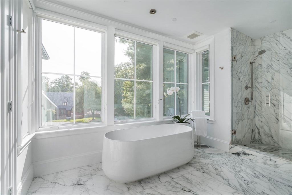 15 Farlow Rd