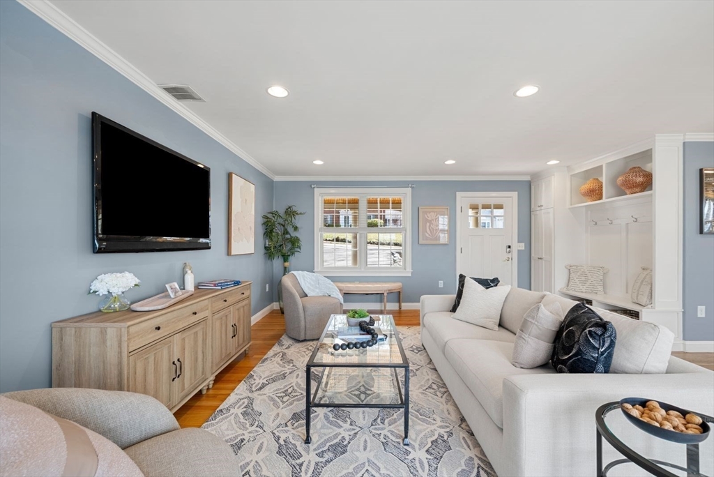 166 Hillcrest Road